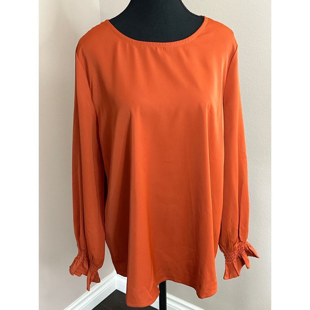 Nagoo Rust colored chic and flowy blouse size L
